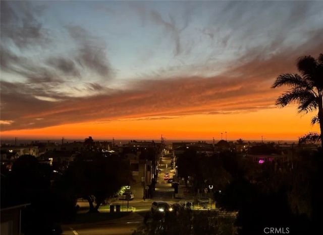 621 6th, Manhattan Beach, CA 90266