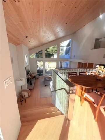 621 6th, Manhattan Beach, CA 90266