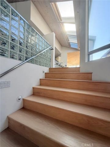 621 6th, Manhattan Beach, CA 90266