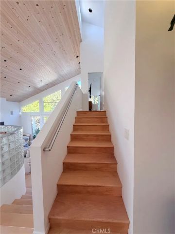 621 6th, Manhattan Beach, CA 90266