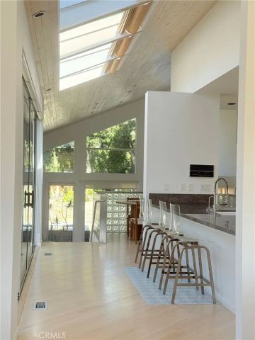 621 6th, Manhattan Beach, CA 90266