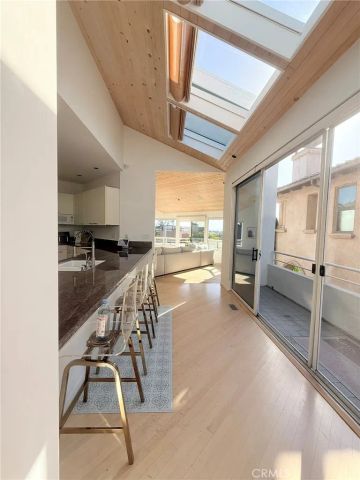 621 6th, Manhattan Beach, CA 90266