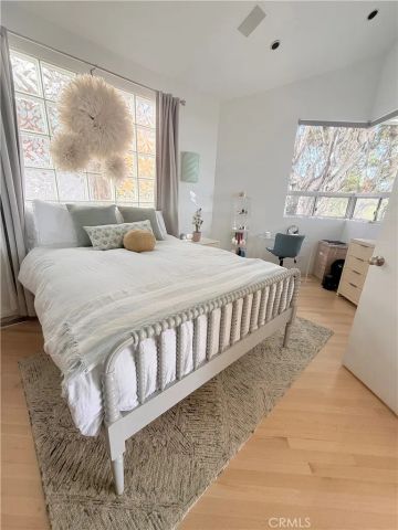 621 6th, Manhattan Beach, CA 90266