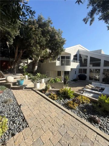 621 6th, Manhattan Beach, CA 90266