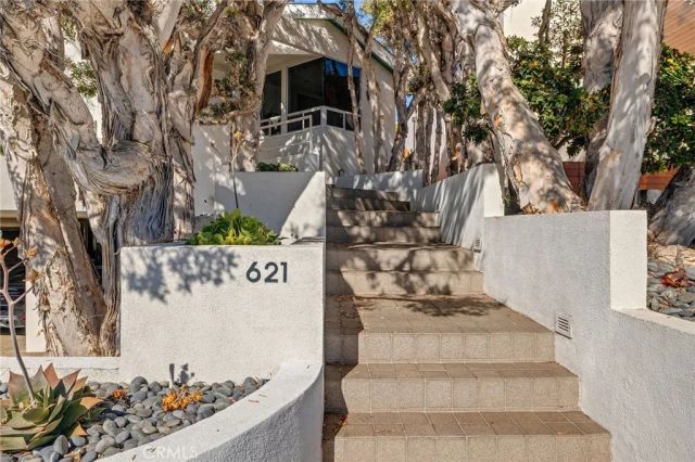 621 6th, Manhattan Beach, CA 90266