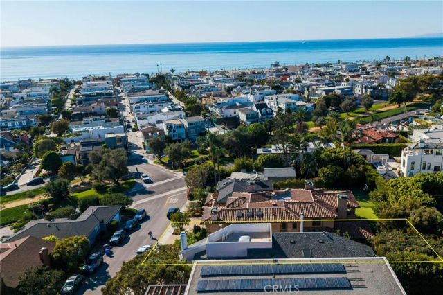 621 6th, Manhattan Beach, CA 90266