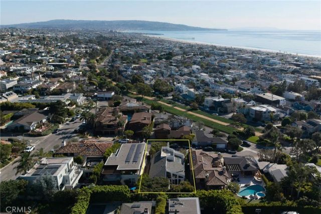 621 6th, Manhattan Beach, CA 90266