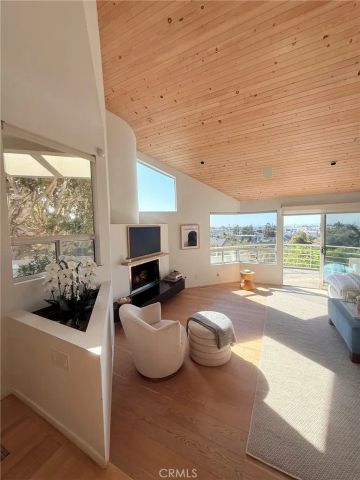 621 6th, Manhattan Beach, CA 90266