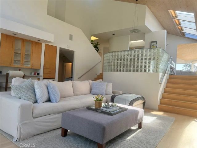 621 6th, Manhattan Beach, CA 90266