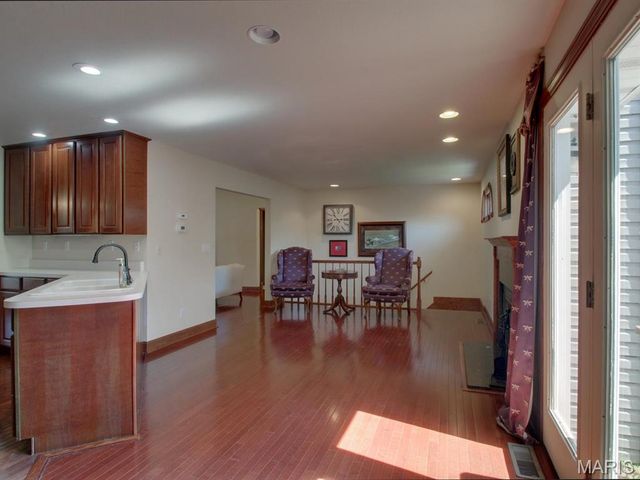 111 Westview Street, Palmyra, MO 63461