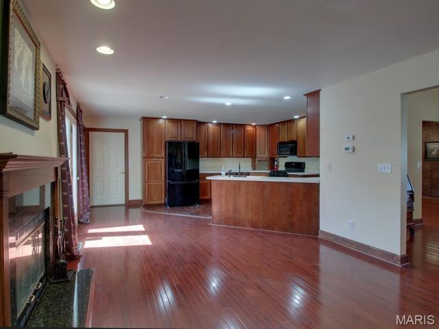 111 Westview Street, Palmyra, MO 63461
