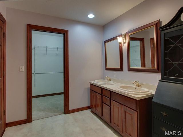 111 Westview Street, Palmyra, MO 63461
