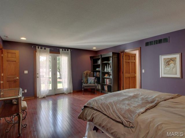 111 Westview Street, Palmyra, MO 63461