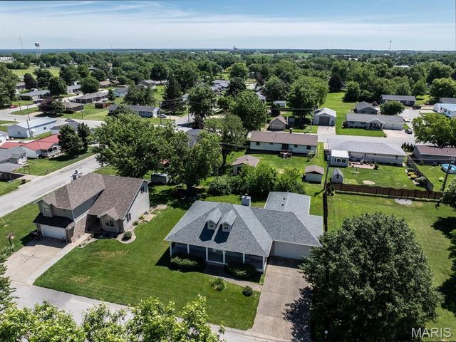 111 Westview Street, Palmyra, MO 63461