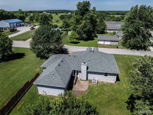 111 Westview Street, Palmyra, MO 63461