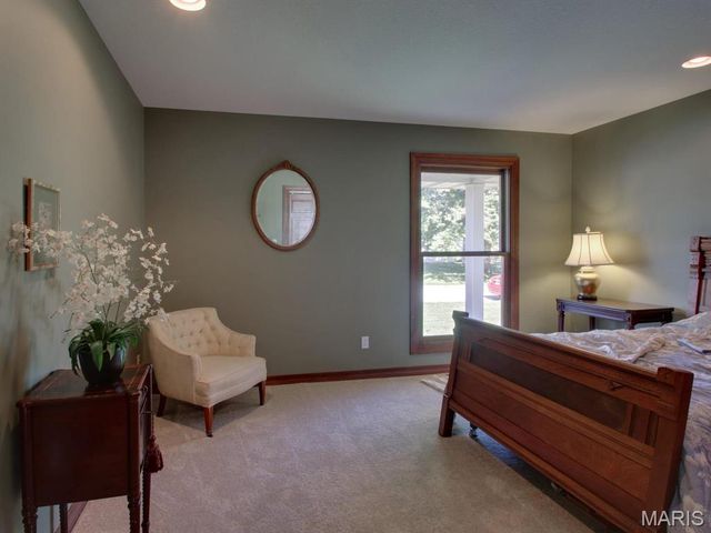 111 Westview Street, Palmyra, MO 63461
