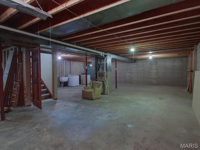 111 Westview Street, Palmyra, MO 63461