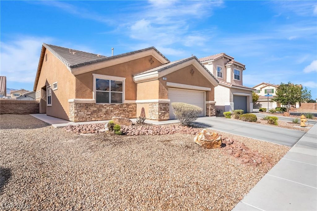 320 Fox Blitz Avenue, North Las Vegas, NV 89031 — photo 3