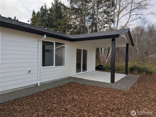 811 NE 357th Street, Ocean Park, WA 98640