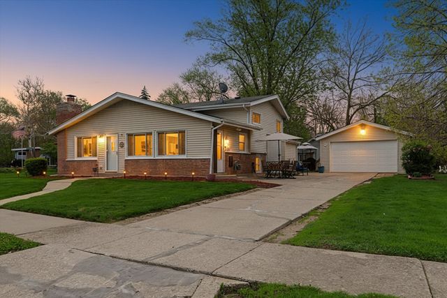 103 Willow Street, Park Forest, IL 60466