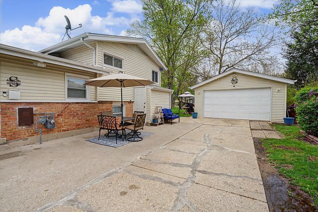 103 Willow Street, Park Forest, IL 60466