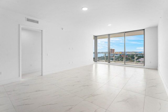 220 Lake Shore Drive 1415, Lake Park, FL 33403