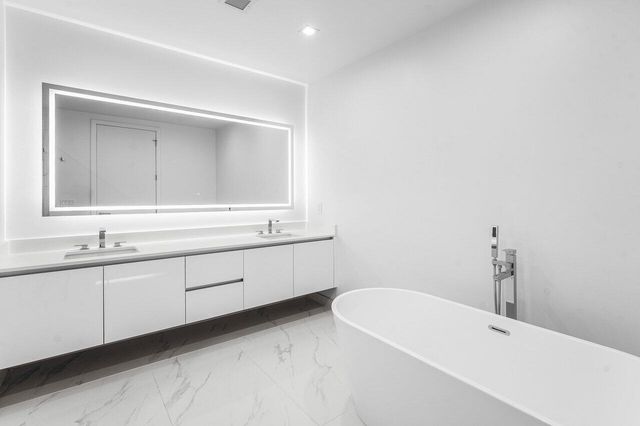 220 Lake Shore Drive 1415, Lake Park, FL 33403