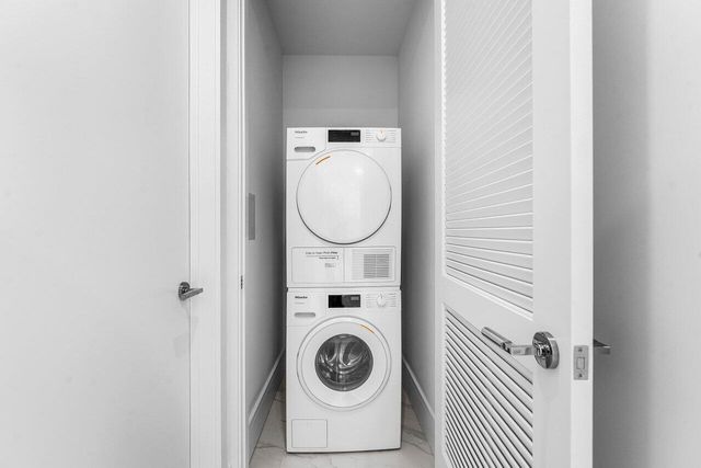 220 Lake Shore Drive 1415, Lake Park, FL 33403