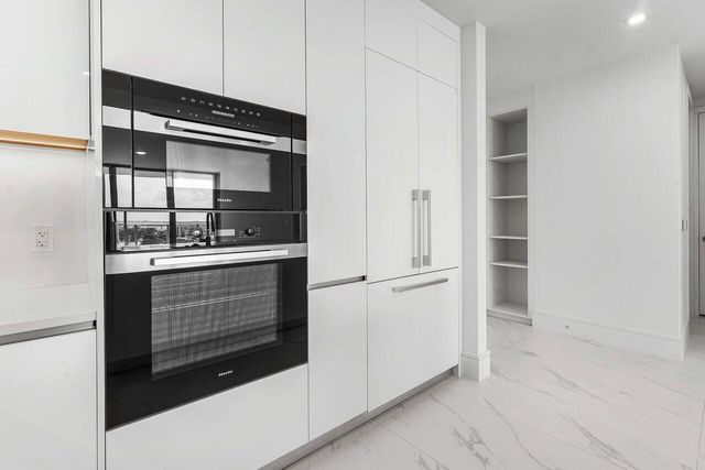 220 Lake Shore Drive 1415, Lake Park, FL 33403