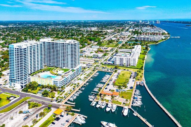 220 Lake Shore Drive 1415, Lake Park, FL 33403