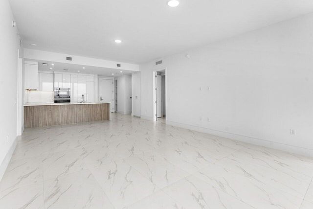 220 Lake Shore Drive 1415, Lake Park, FL 33403