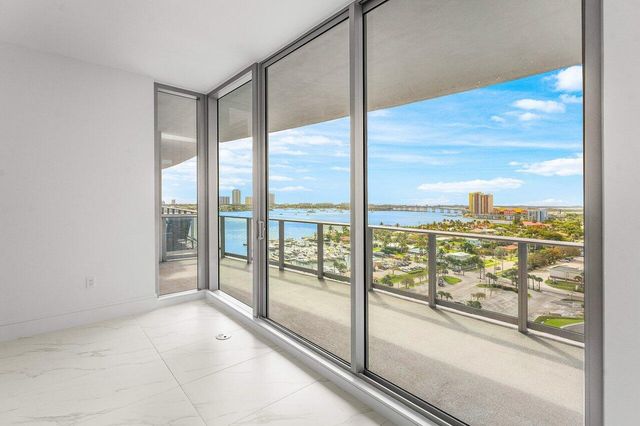 220 Lake Shore Drive 1415, Lake Park, FL 33403