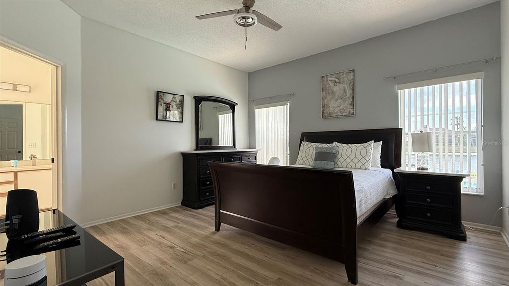 Image 12 of property listing at 513 BAILEY CIRCLE, Davenport, FL 33897