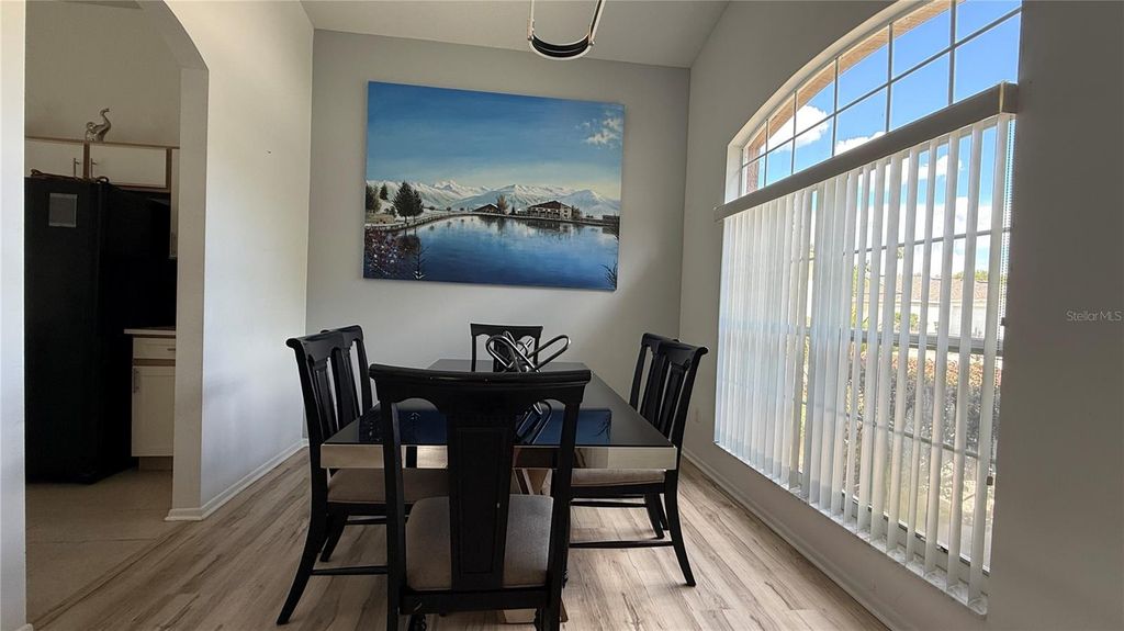 Image 5 of property listing at 513 BAILEY CIRCLE, Davenport, FL 33897