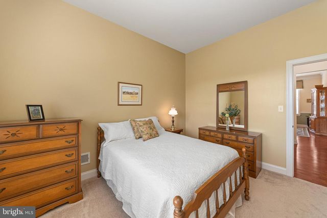 4645 LOGAN CT, Schwenksville, PA 19473