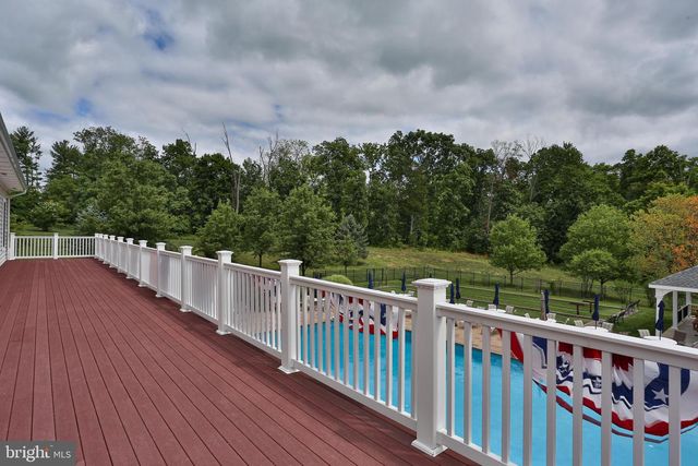 4645 LOGAN CT, Schwenksville, PA 19473