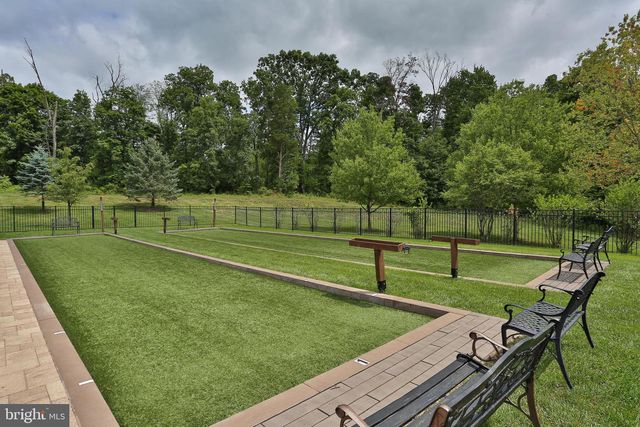 4645 LOGAN CT, Schwenksville, PA 19473