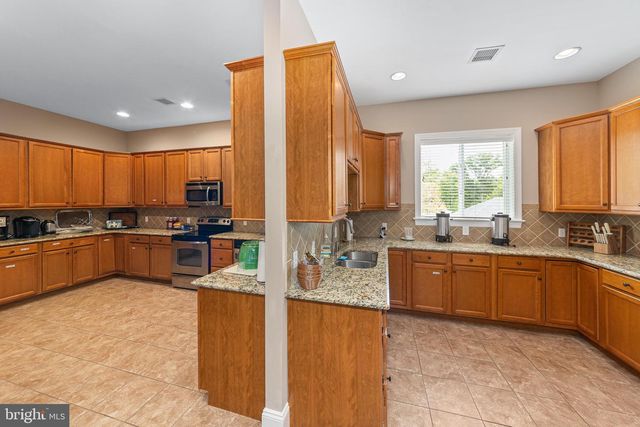 4645 LOGAN CT, Schwenksville, PA 19473