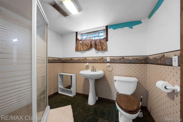 1439 Kingsley Street, Mt. Clemens, MI 48043