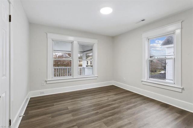 1307 Holly AVE B, Chesapeake, VA 23324
