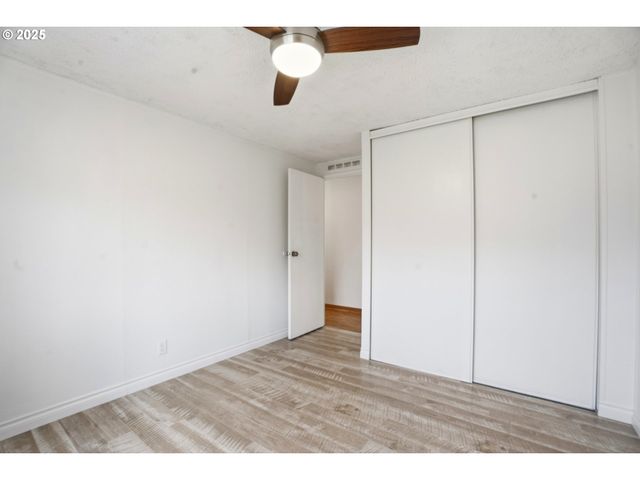 13217 Ne 59TH St 126, Vancouver, WA 98682