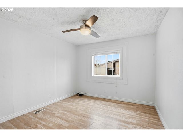 13217 Ne 59TH St 126, Vancouver, WA 98682