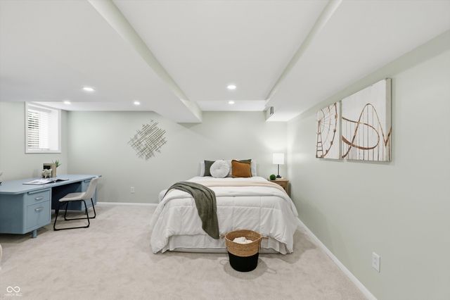 6976 Washington Boulevard, Indianapolis, IN 46220
