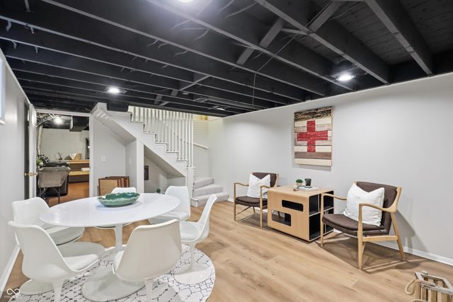 6976 Washington Boulevard, Indianapolis, IN 46220