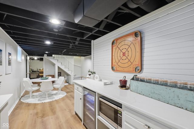 6976 Washington Boulevard, Indianapolis, IN 46220
