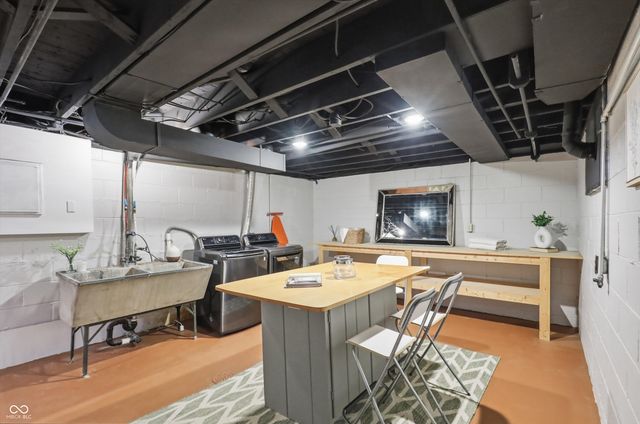 6976 Washington Boulevard, Indianapolis, IN 46220
