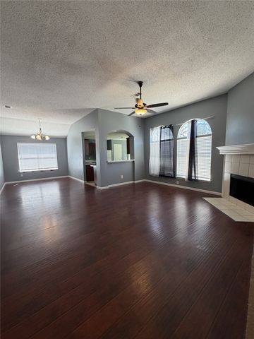 1115 Chancellorsville Parkway, Grand Prairie, TX 75052