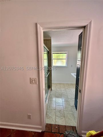 1094 SE 6th Ave 1094, Dania Beach, FL 33004