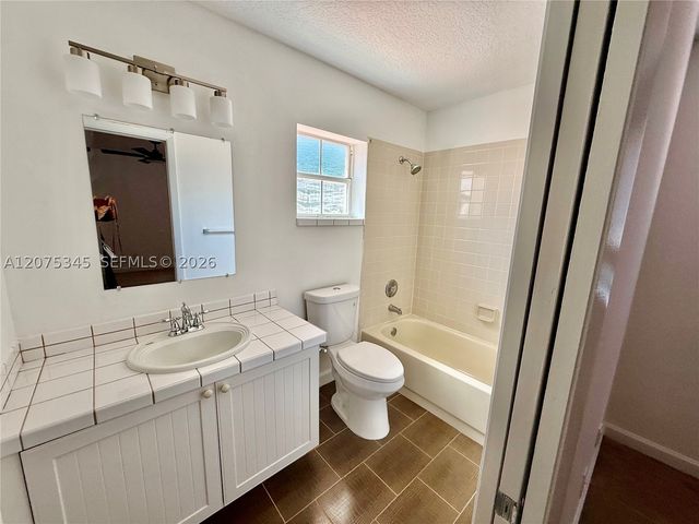 1094 SE 6th Ave 1094, Dania Beach, FL 33004
