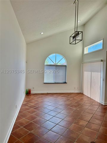 1094 SE 6th Ave 1094, Dania Beach, FL 33004